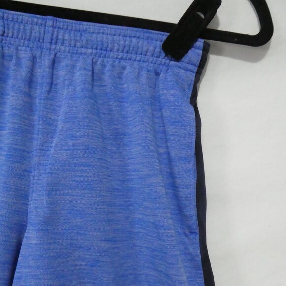 UNDER ARMOUR - Heat Gear - Loose | Youth Medium | Blue Sport Shorts with Logo - Picture 5 of 14